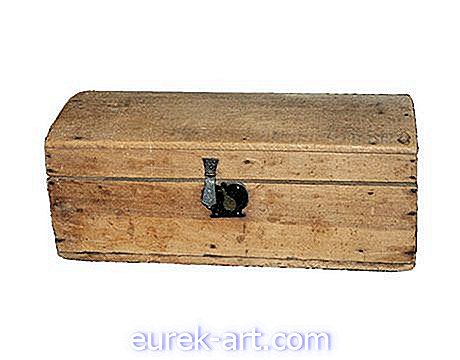 senlietas un kolekcionējamie priekšmeti - Priežu kaste: kas tas ir?  Ko tas ir vērts?