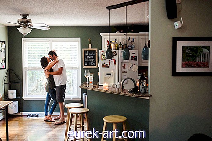 As fotos exclusivas de noivado deste casal provam que o lar é onde o coração está