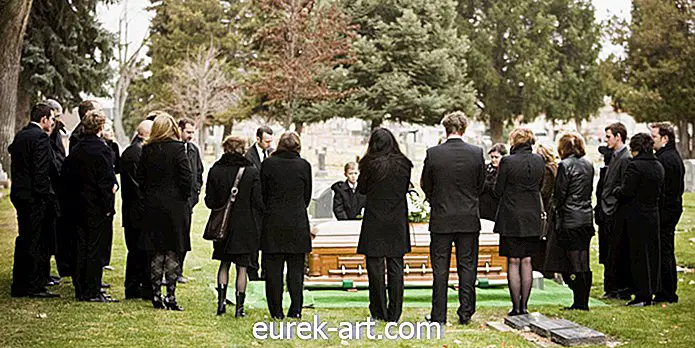 livet på landet - Her er hva du bør ha på en begravelse, ifølge etiketteeksperter