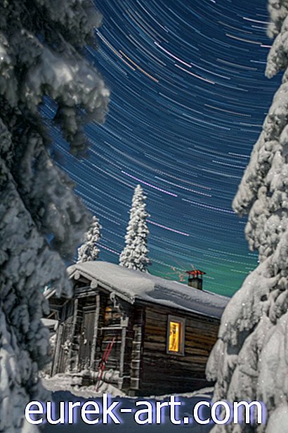 Gambar-gambar yang selesa ini dari kabin log di salji akan membuat anda merasa hygge tambahan