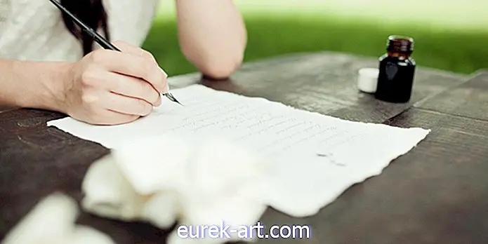 5 motive pentru care ar trebui să aduci înapoi scrisoarea scrisă de mână