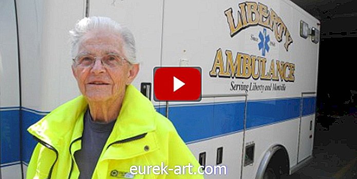 Ta navdihujoča 87-letna prababica je Mainejeva najstarejša prostovoljka EMT