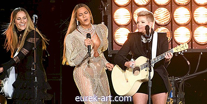 CMA reaguje na vůli nad výkonem Beyoncé a Dixie Chicks