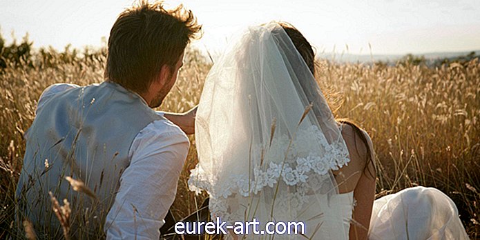 Country Brides wszędzie mają zamiar obsesję na punkcie tego nowego trendu fotografii ślubnej