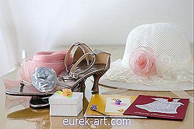 řemesla - Jak vyrobit nešitou tkaninu růži ze stuhy