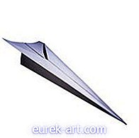artesanía - ¿Cuál es el efecto del tamaño del ala en un avión de papel?