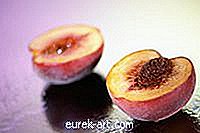 ремесел - Як вирізати мавпу з насіння персика