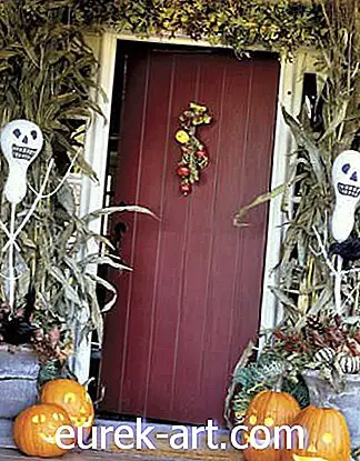 Helovino durų dekoracijos