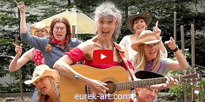 Az "idősebb hölgyek" az a vidám himnusz, amelyet minden nőnek meg kell hallgatnia-szórakoztató