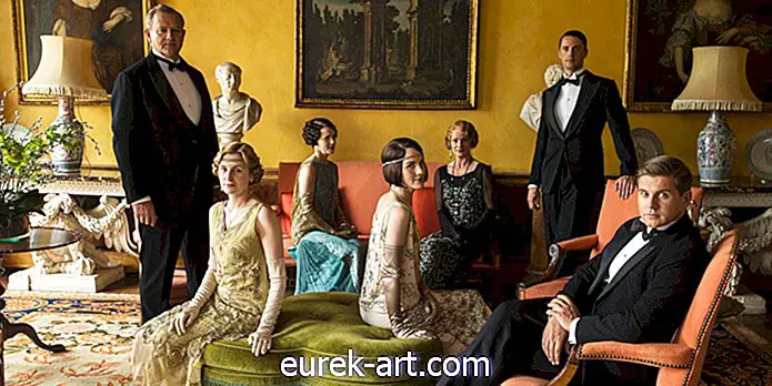 Lūk, kā oriģinālā “Downton Abbey” izjūta izjūt filmas atnākšanu