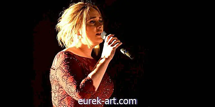 zábava - Sledujte absolutně ohromující výkon Grammy Adele