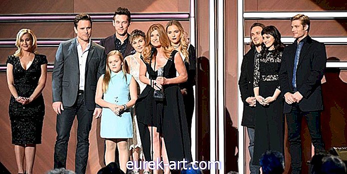 zábava - 'Nashville' Star Charles Esten bude hostit letošní ceny CMT Music Awards