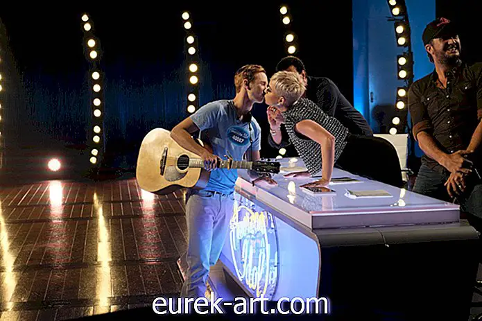 underholdning - Luke Bryan forsvarer Katy Perry for å kysse 'American Idol' Contestant on the Lips