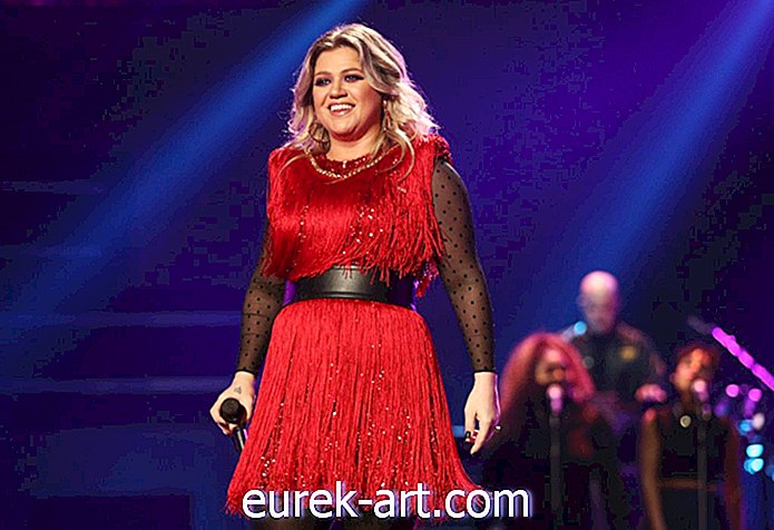 hiburan - Pembentangan Bahagia Kelly Clarkson yang Mungkin 'Hari Kehidupan Kita' Dibatalkan