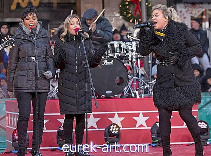 szórakozás - Kelly Clarkson előadása a Macy hálaadás napjának felvonulásakor mindenki beszél