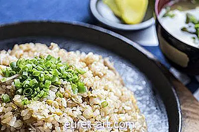 еда, напиток - Как приготовить яичный жареный рис (Рецепт)