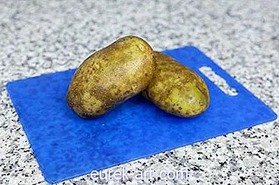 söök ja jook - Kuidas ahjus küpsetatud kartuleid fooliumisse mähkida