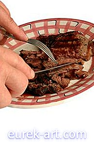 Bagaimana Membuat Steak Chuck pada Minit Terakhir