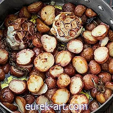 jedlo a nápoje - Statok chrumkavé zemiaky so smotanou
