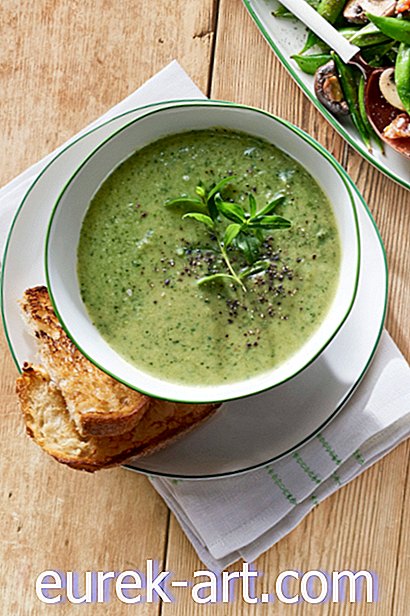 Суп горохово-салатный