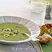 jídlo a pití - Studená okurková polévka