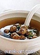 храни и напитки - Супа от билкова кюфте