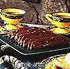 hrana in pijača - Drobne čokoladne rezine piškotov lešnikov