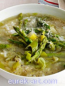 makanan & minuman - Sup Asparagus dan Nasi