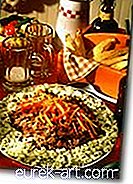 comida y bebidas - Chile de frijoles negros con arroz verde