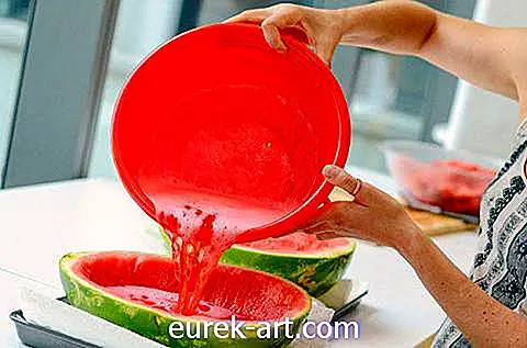maistas ir gėrimai - Štai kaip paversti visą arbūzą dideliu „Jell-O“ kadru