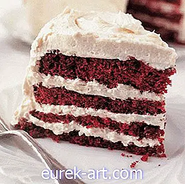 Zamatovo červený koláč