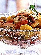 Salada de frutas de férias com xarope de romã