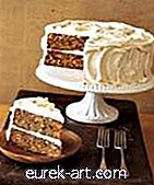 Karotten-Pistazien-Kuchen und Cupcakes