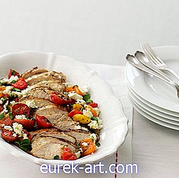 храни и напитки - Пиле на скара с гръцки аромати