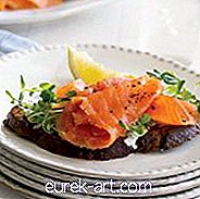 nourriture et boissons - Toasts au saumon fumé