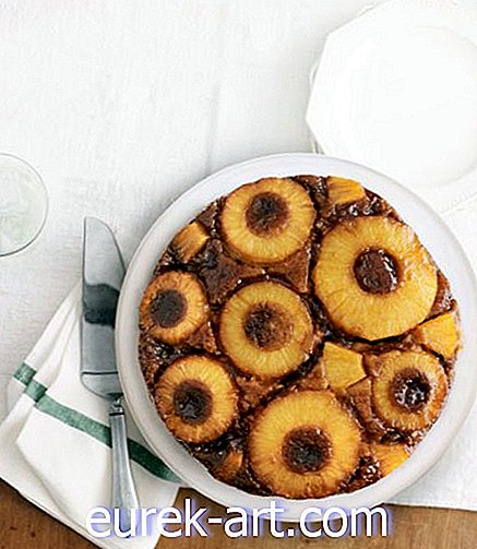 ételek és italok - Sós karamellos ananász fejjel lefelé sütemény