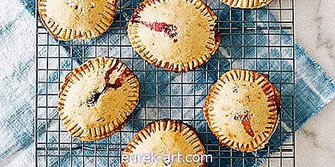 jedlo a nápoje - Make This: Easy Hand Pie Recept na letný piknik