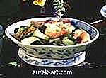 їжа та напої - Креветки смажені з огірками