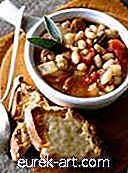 jídlo a pití - Toskánská fazolová polévka s toustem z Asiago