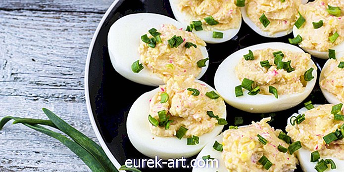 comida y bebidas - 14 Recetas fáciles de huevos rellenos que son perfectas para picnics y fiestas