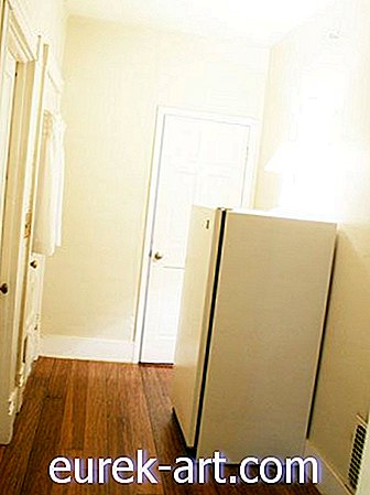 otthoni átalakítások - Előtt és után: Egy üres folyosó funkcionálisan nyitott kamrává válik