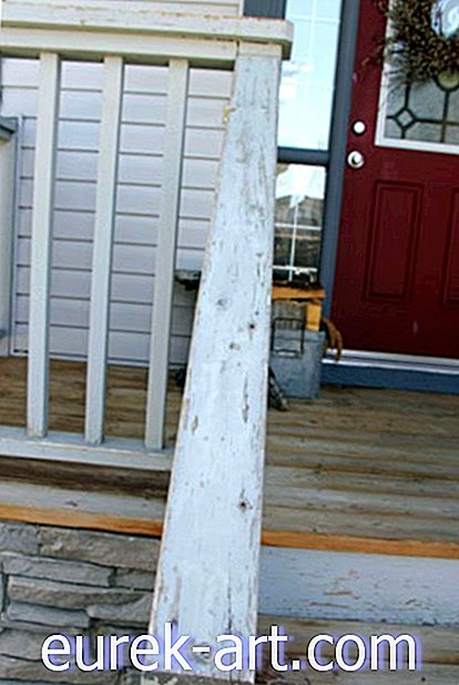 Heimwerkerarbeiten - Wie eine gelbe Tür diese Veranda komplett veränderte