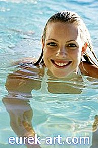 Hvad forårsager en høj stabilisator i vand i swimmingpoolen?