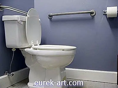 hjem - Toalett lukter kloakkgass