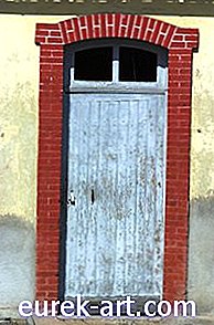 кућа - Како поправити лабави оквир врата