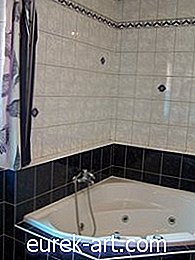Hoe om een ​​hoekbad te kaderen