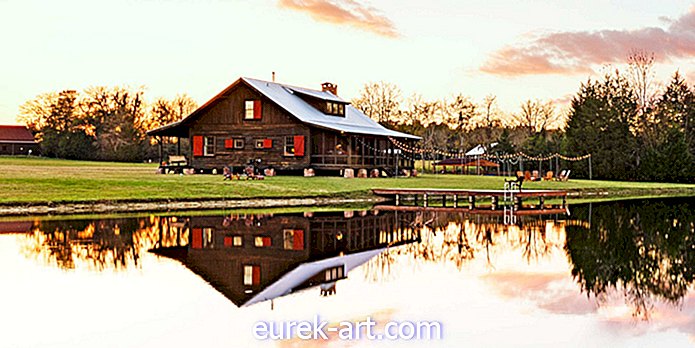 Този великолепен дом от Алабама догрот ще ви накара да мечтаете за есен