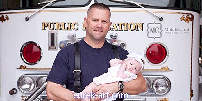 Героичен пожарникар осинови бебето, което достави на работа
