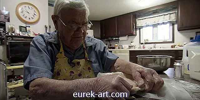 inšpirujúce príbehy - Zoznámte sa s 98-ročným človekom Nebraska, ktorý pečie koláče pre ľudí v núdzi
