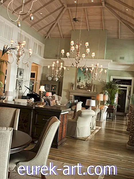 nieruchomość - Paula Deen's Savannah Home jest w sprzedaży po obniżonej cenie
